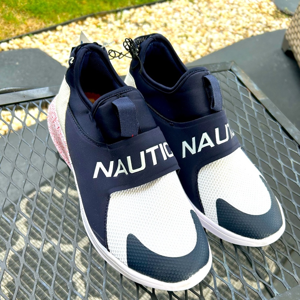 Brand new Nautica slip on women’s size 8. Never worn. Still with tags.